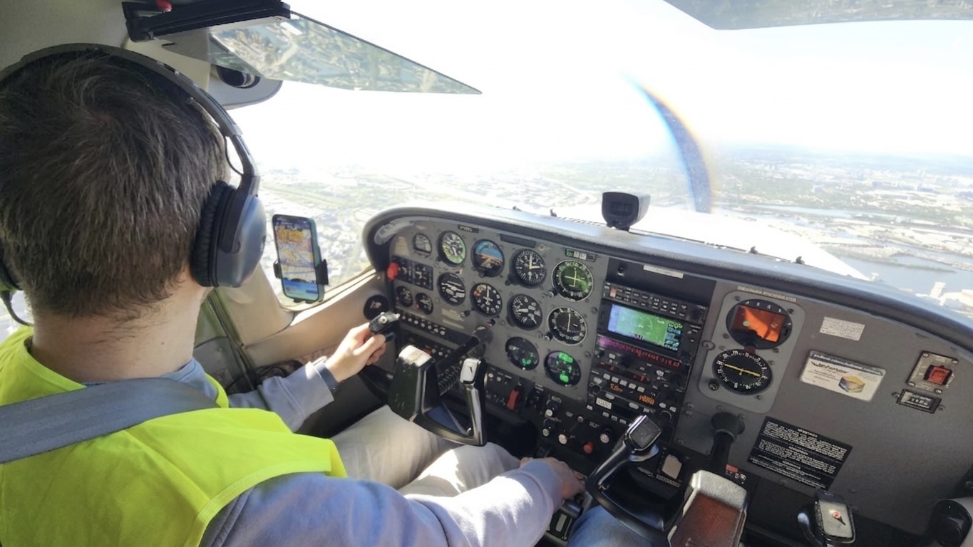 Kinder beim Flugtag